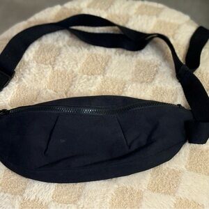 Athleta Black Belt Bag